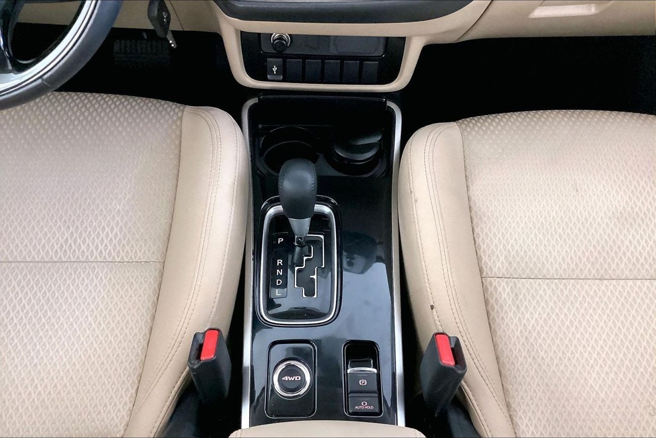 Mitsubishi Outlander GLX HIGHLINE FABRIC 2.5 GLX AUTO 4WD 7SEAT ML FABRIC SEATS | Guaranteed Warranty | 0 Down Payment