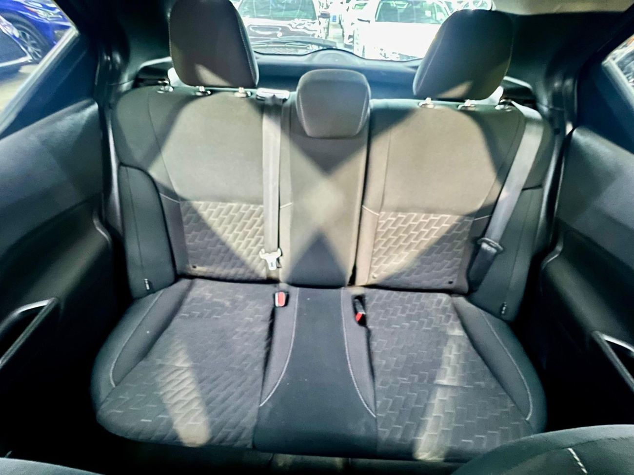 Nissan Kicks 1.6 SV warranty one year bank financie available 0 dawon payment