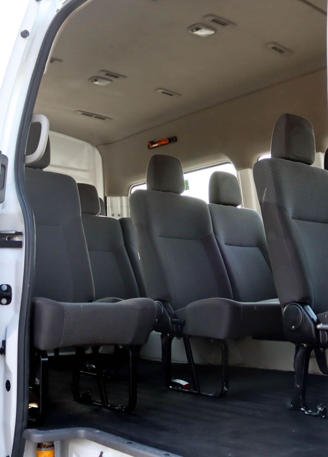 نيسان أورفان نيسان أورفان 2.5 لتر موديل 2020 خليجي طلاء أصلي بدون حوادث، بحالة ممتازة، 1111 شهريا