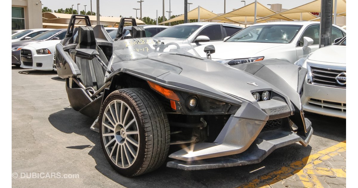 Polaris Slingshot for sale: AED 85,000. Grey/Silver, 2015