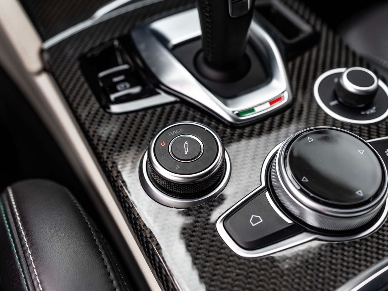 Alfa Romeo Stelvio Quadrifoglio 2.9L (503 HP)