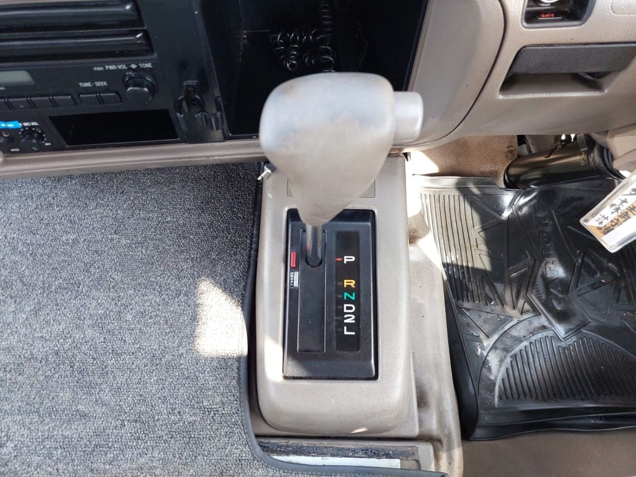 تويوتا كوستر (RAMADAN OFFER) TOYOTA COASTER BUS RHD 1997 MODEL 4.2 L DIESEL AUTOMATIC(PM09832)