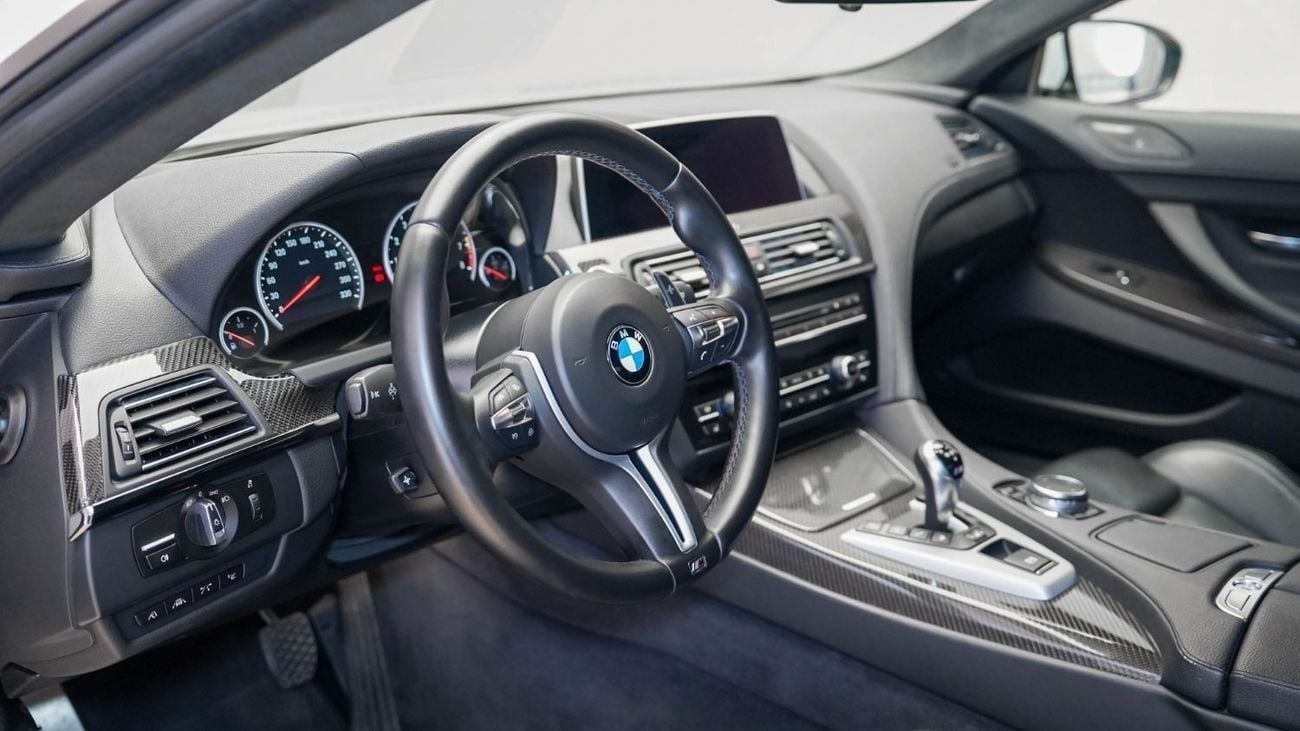 BMW M6 BASE Std 4.4L UAE's Very Best Example | 2 Years Free Servicing