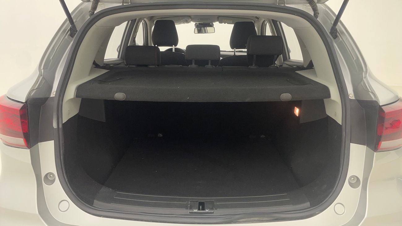 أم جي ZS STD 1.5 | بدون دفعة مقدمة | اختبار القيادة في المنزل