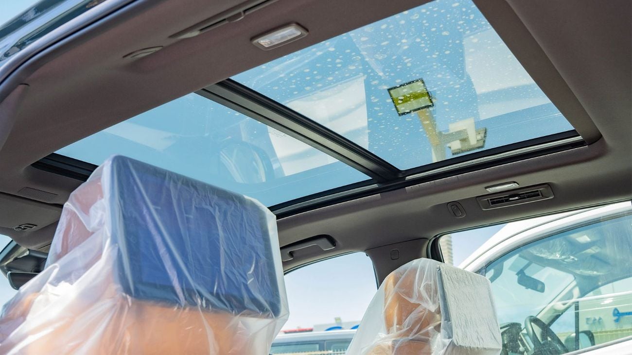 كاديلاك إسكالاد 2026 Cadillac Escalade Premium Luxury 6.2L V8 AT Petrol