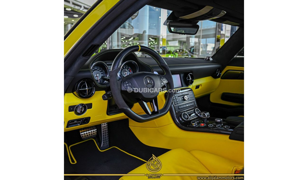 مرسيدس بنز SLS AMG بلاك سيريز