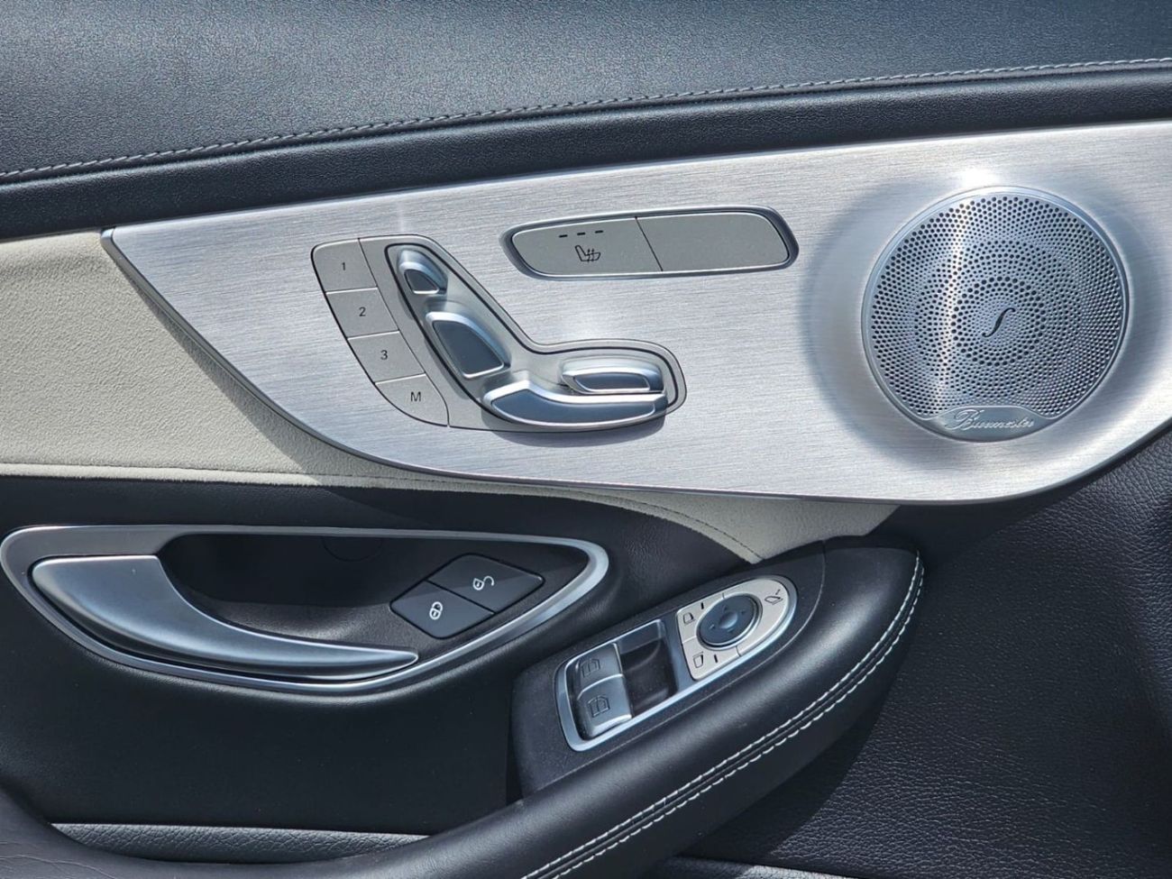 Mercedes-Benz C 63 Coupe Std 4.0L Coupe