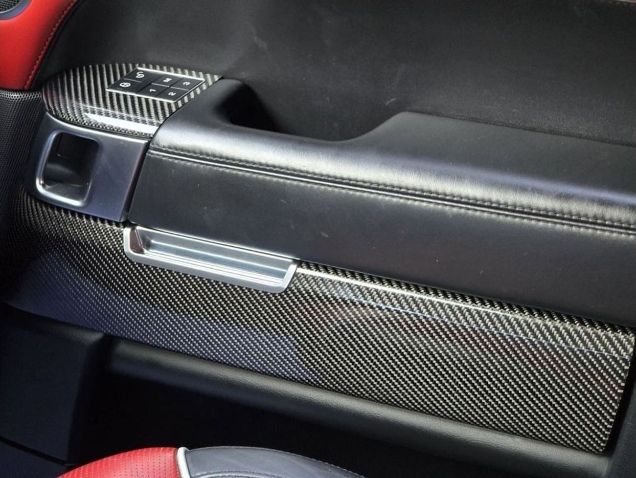 لاند روفر رينج روفر سبورت SVR 5.0L (575 HP) 4WD SPORT SVR 2016 GCC //FSH //ACCIDENTS FREE //ORIGINAL PAINT