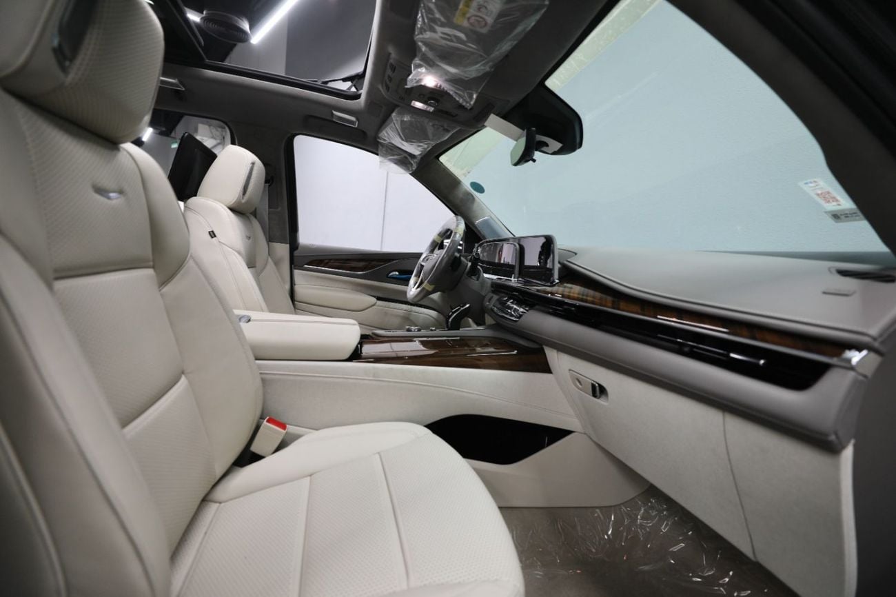 كاديلاك إسكالاد GCC | Brand New | Under Warranty | V8 6.2L AWD 420 Hp | AED 8,200 monthly | Ref#Escalade