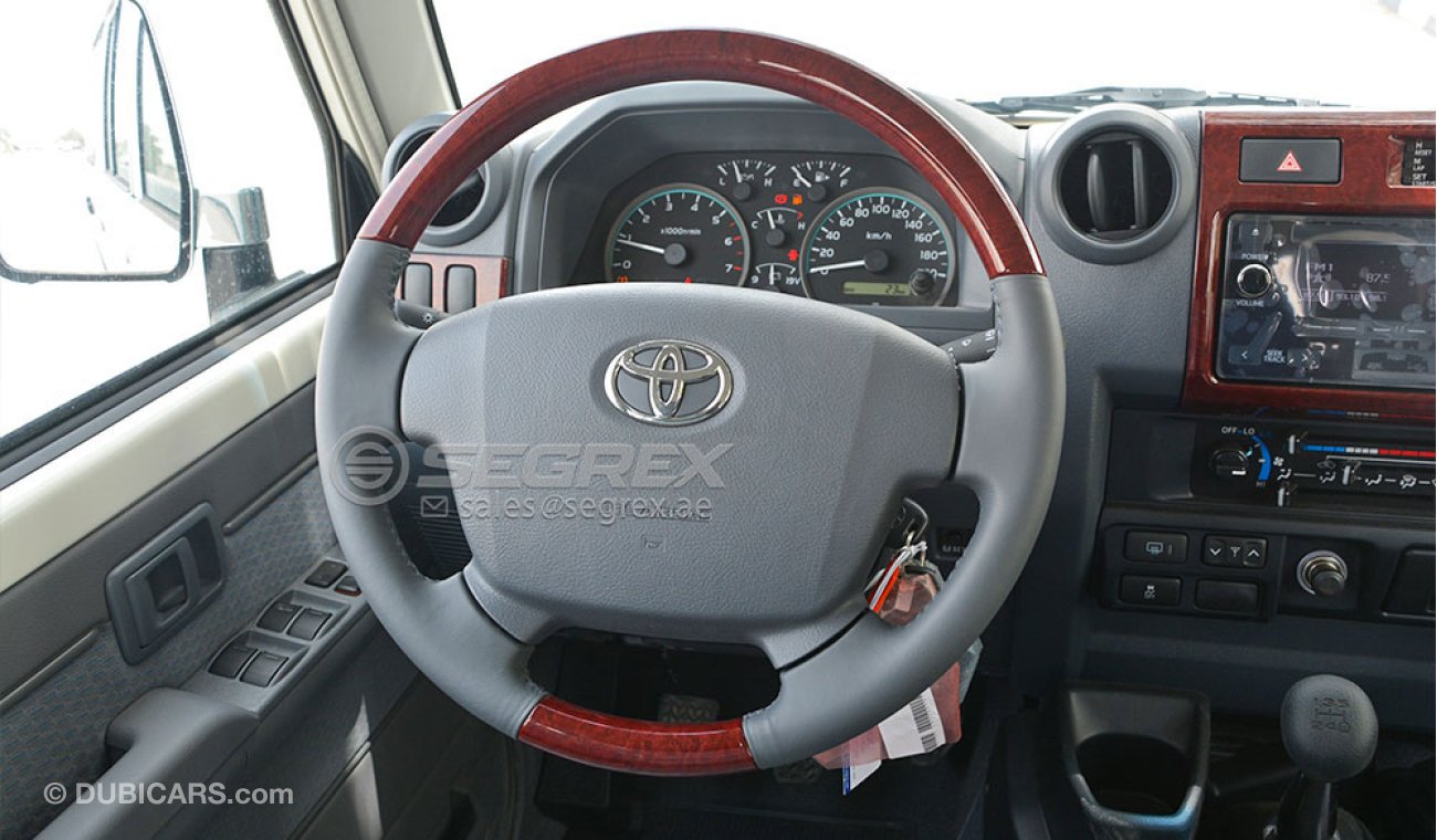 Toyota Land Cruiser HARDTOP 4.0 5 DOOR GRJ76