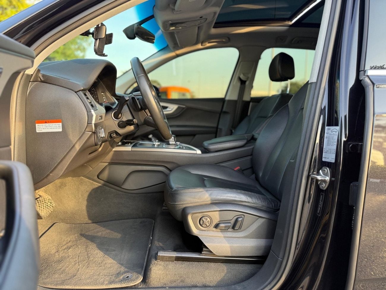 أودي Q7 45 TFSI quattro S-Line 3.0L