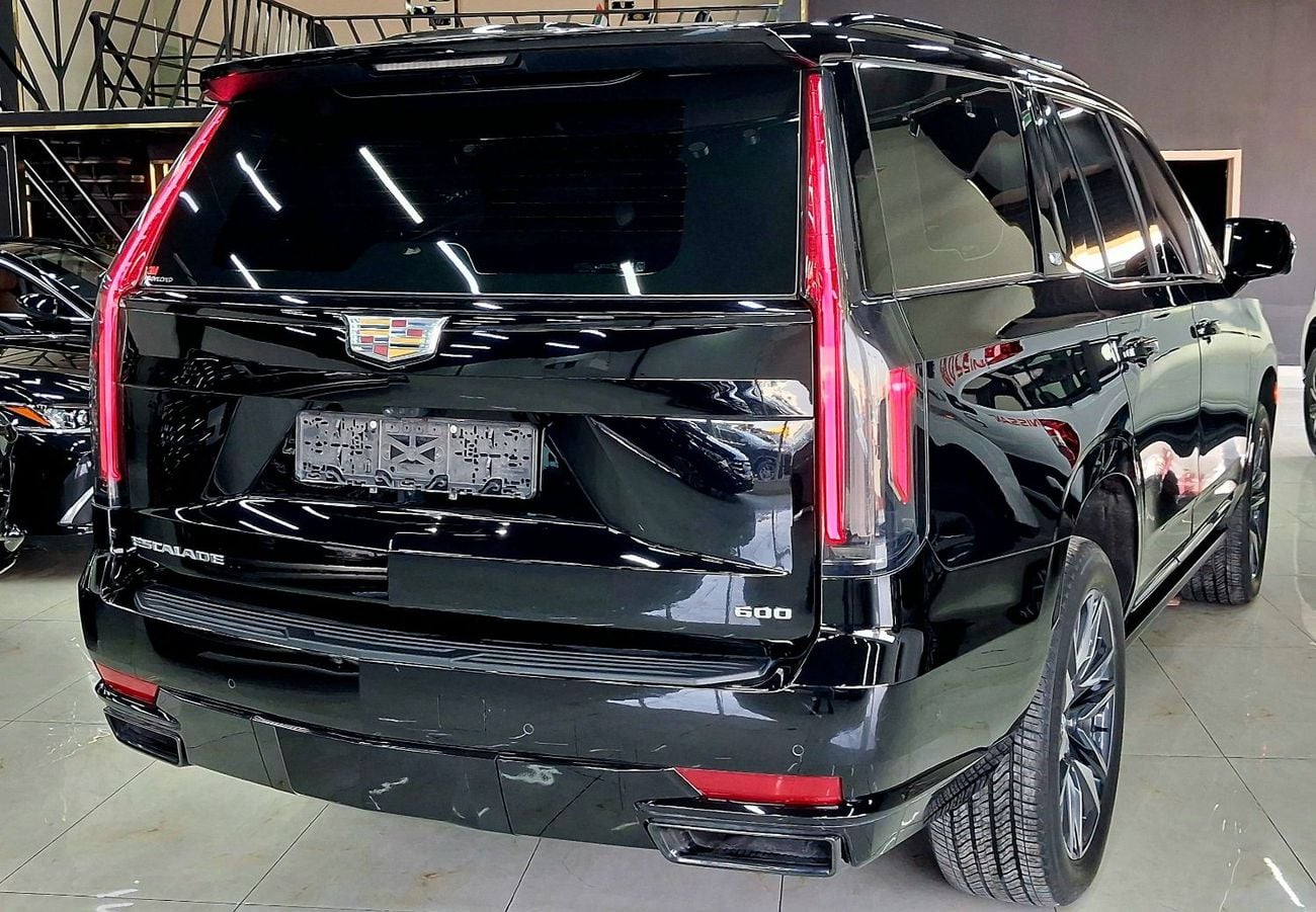 Cadillac Escalade Sport Platinum 6.2L 4WD