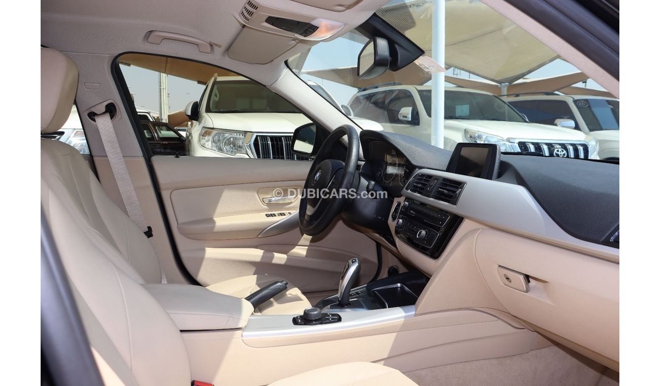 بي أم دبليو 318i BMW 318i 2017 GCC 1.6L