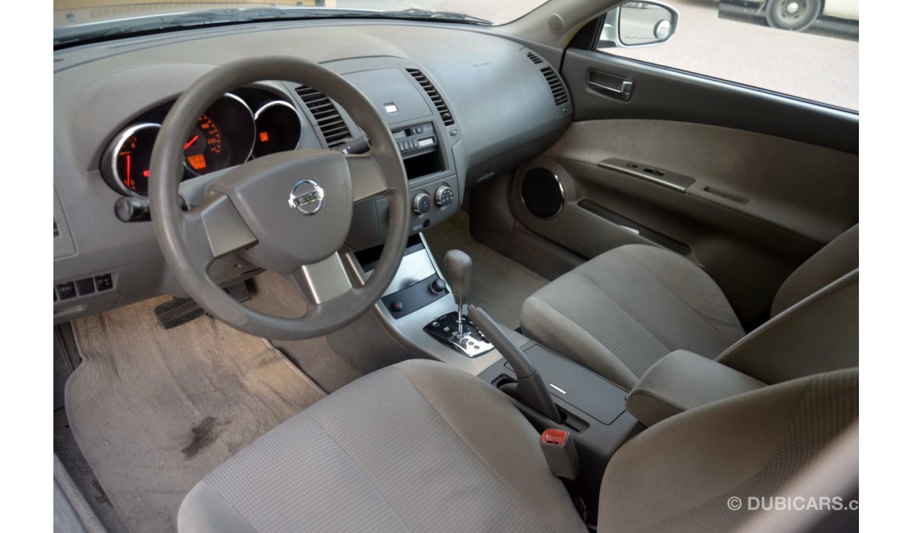 Nissan Altima 2.5S Mid Range Excellent Condition