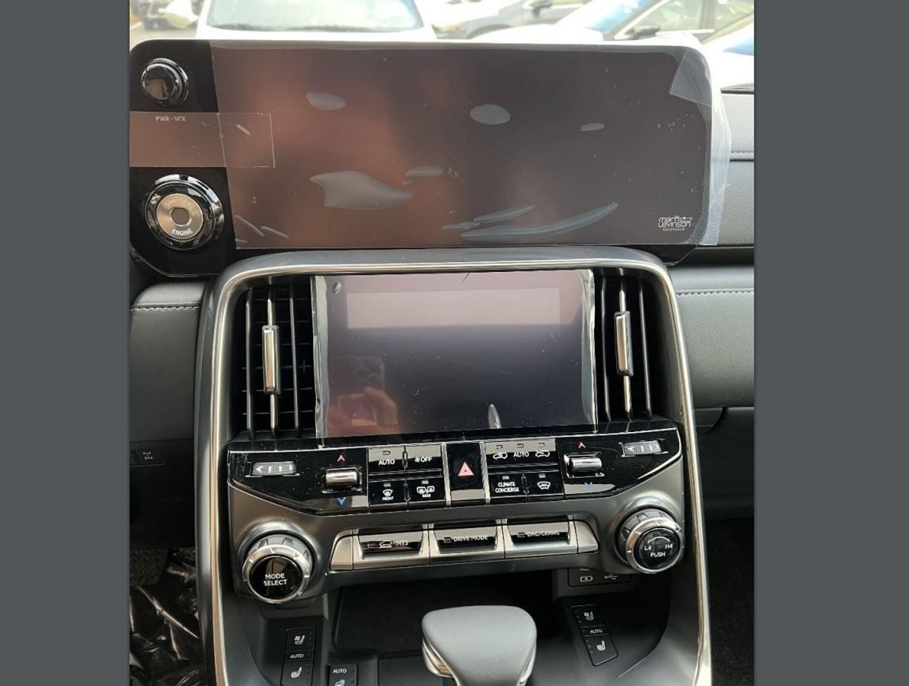 Lexus LX 500 Twin Turbo 3.3L Signature Full Option 7 Seats