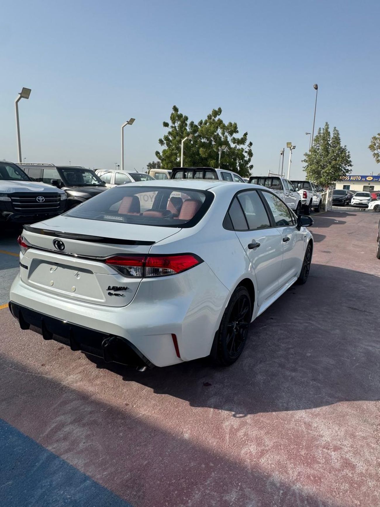 Toyota Levin تويوتا ليفين سبورت النسخة السوداء 1.8 لتر هجين