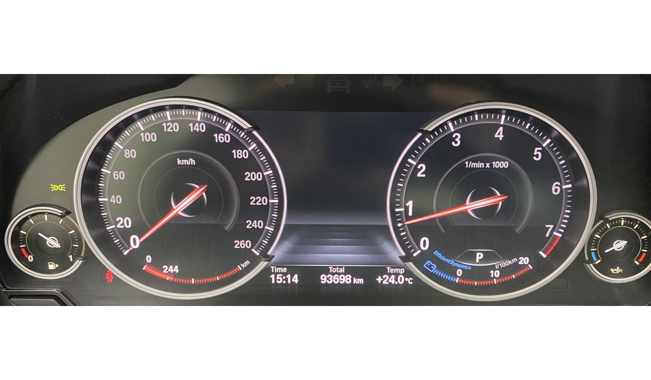 BMW 520i FSH BY AGENCY WITH NAVIGATION