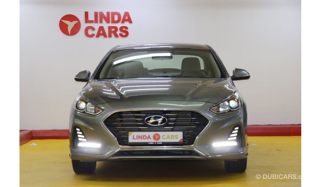 هيونداي سوناتا Hyundai Sonata 2018 GCC under Agency Warranty with Zero Down-Payment.