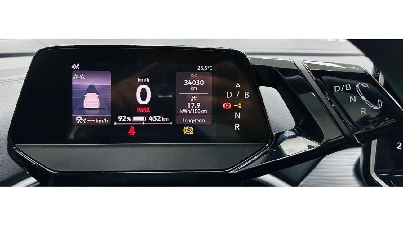 Volkswagen ID.4 Original paint .. Pure Plus .. Panoramic Roof ..