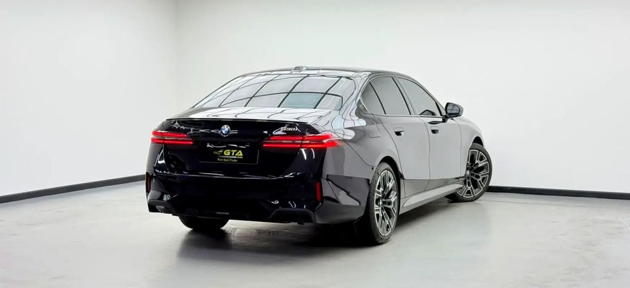 بي أم دبليو 530i 530i M-Sport Pro, Warranty, Service History, Very Low Km, GCC