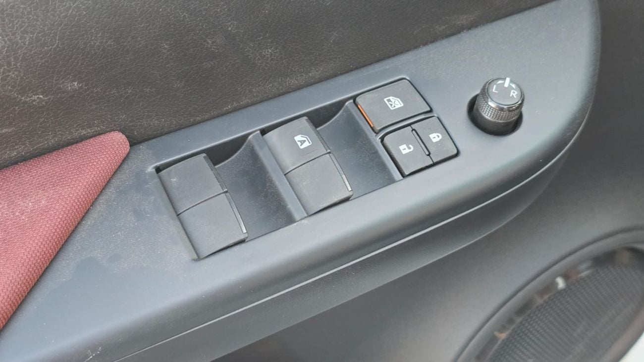 تويوتا هيلوكس GLS 2.7L Double Cab Utility RWD A/T