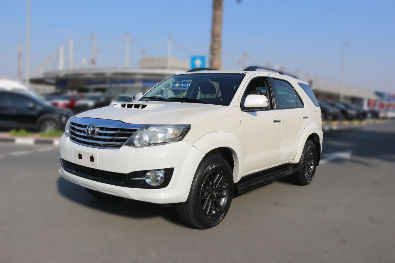 Toyota Fortuner Toyota Fortuner 2014 Diesel D4D Full options EXPORT ONLY