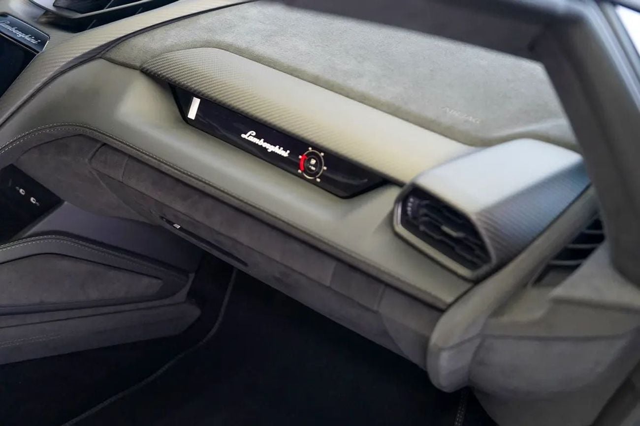 Lamborghini Revuelto SPORTIVA 6.5L V12 Hybrid