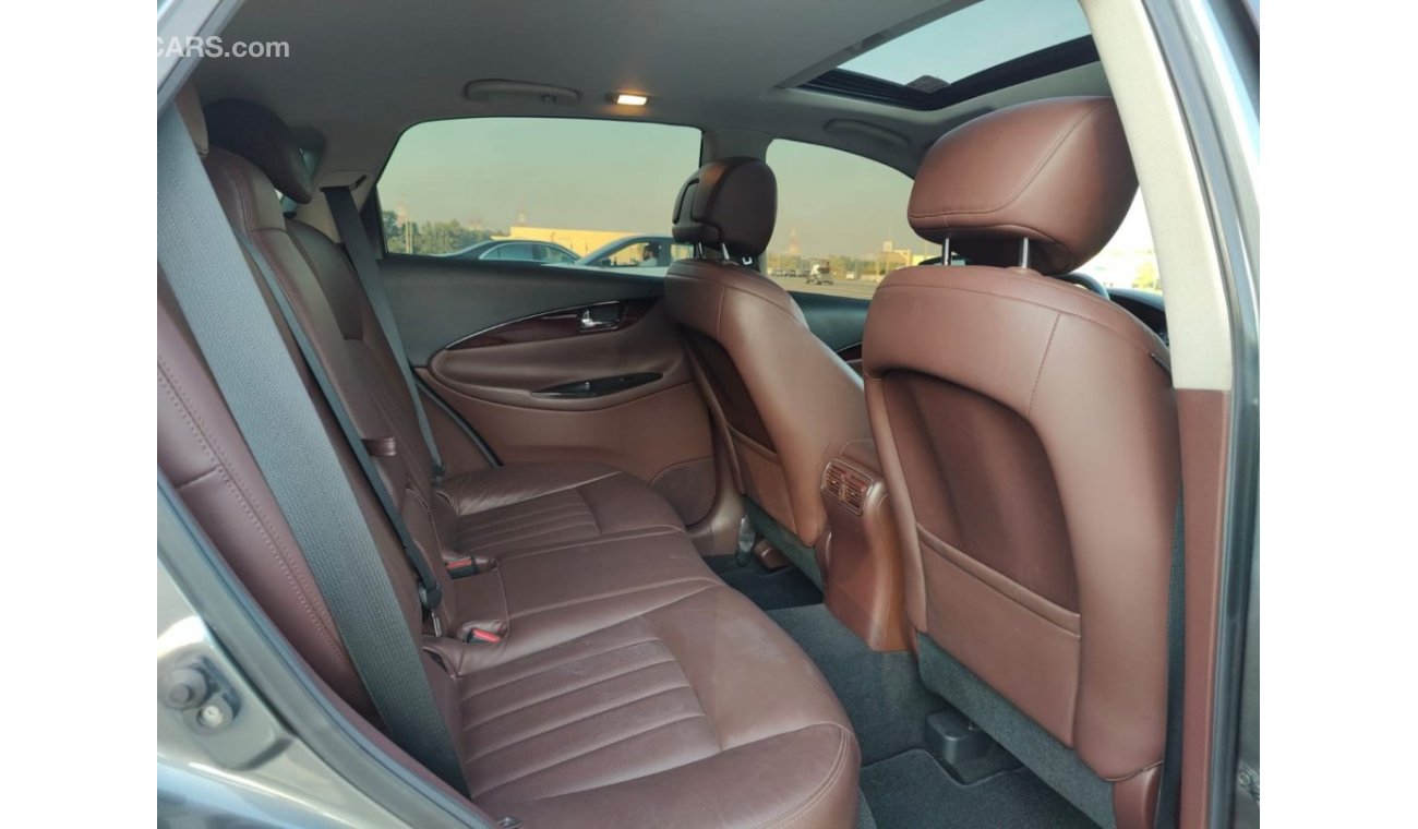 إنفينيتي QX50 Infiniti QX-50 EXCELLENCE GCC 2017 FULL-SERVICE HISTORY AVAILABLE - PERFECT CONDITION