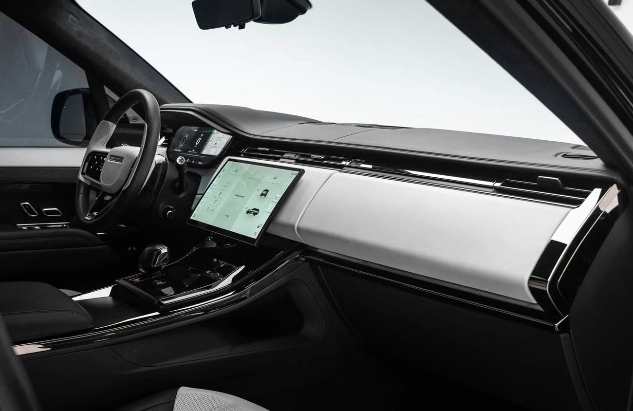 Land Rover Range Rover 4.4L V8 Twin-Turbo Mild-Hybrid