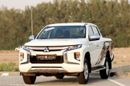 Mitsubishi L200 GL 2.5L Double Cab Utility 4WD Mitsubishi L200 2.4 L 4WD 2022 GCC accident-free in excellent conditi