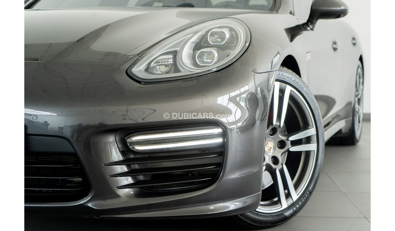 Porsche Panamera 2014 Porsche Panamera GTS / High Option / Sport Chrono Package & Sports Exhaust