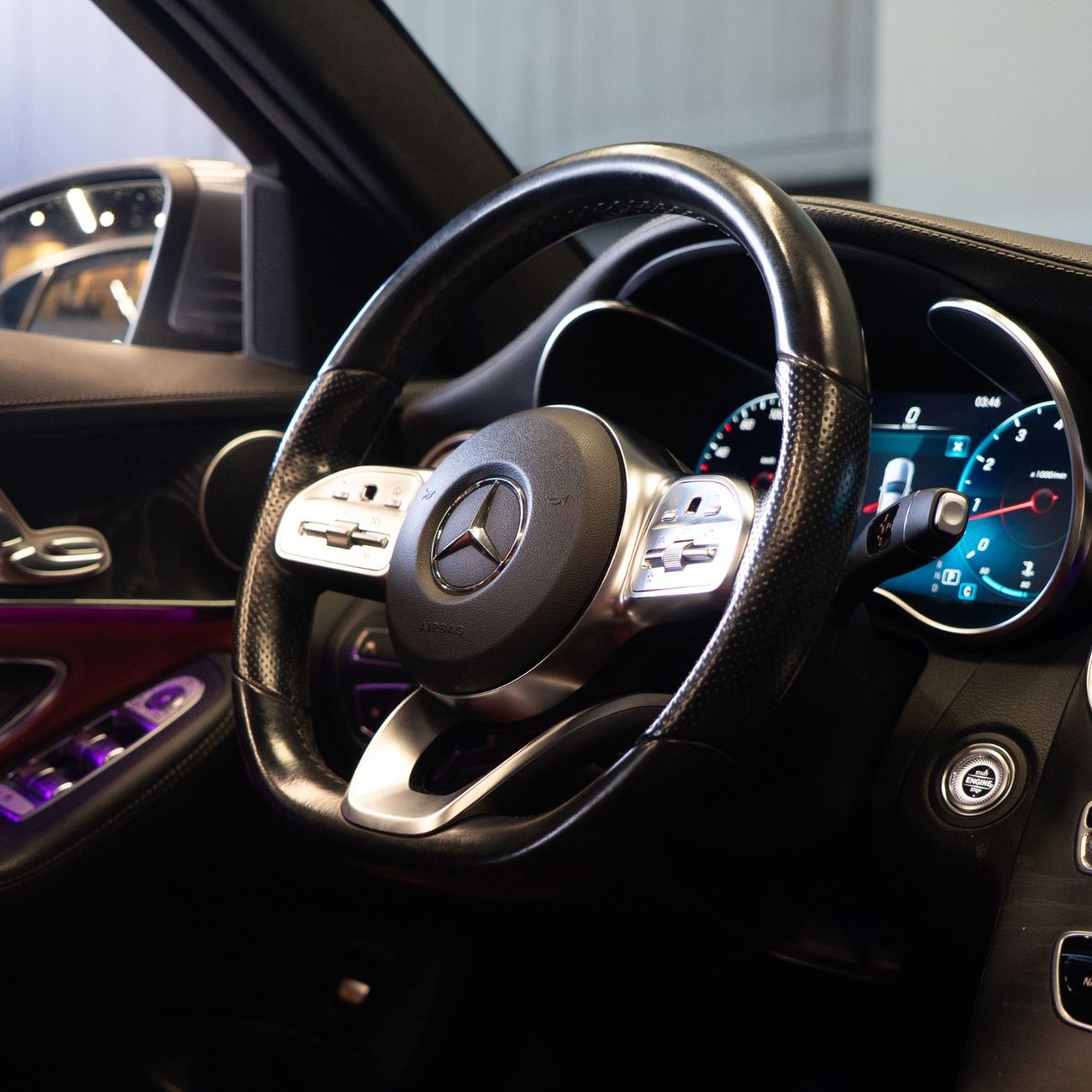 Mercedes-Benz C 200 Premium 2.0L