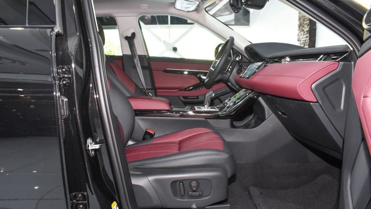 لاند روفر رانج روفر إيفوك SE P250 R DYNAMIC 2023 WITH WARRANTY AND SERVICE CONTRACT