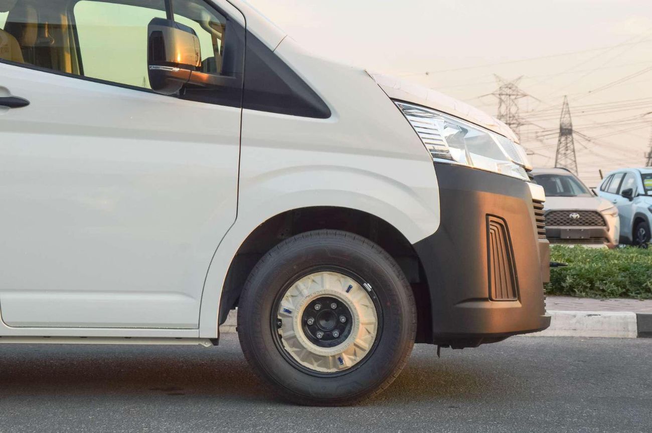 Toyota Hiace TOYOTA HIACE 2.8L FWD DIESEL MINIVAN 2026