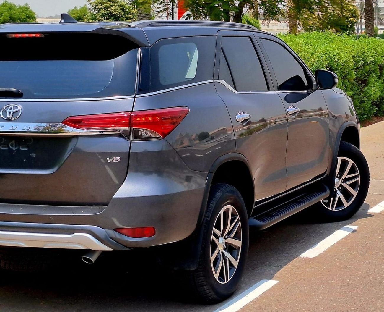 Toyota Fortuner VXR 1442-Monthly For 3 Years I GCC | V6 , Full Option