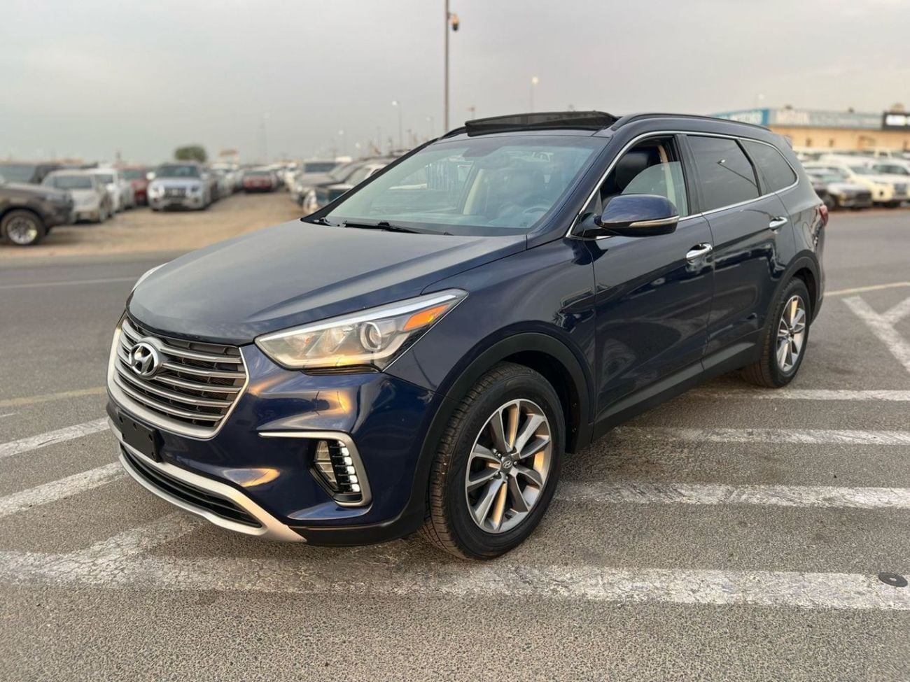 Hyundai Santa Fe 2017 HYUNDAI SANTAFE XL LIMITED FULL PANORAMIC VIEW- 3.3L V6 - 4WHEEL DRIVE - 7 SEATER ELECTRIC AND 