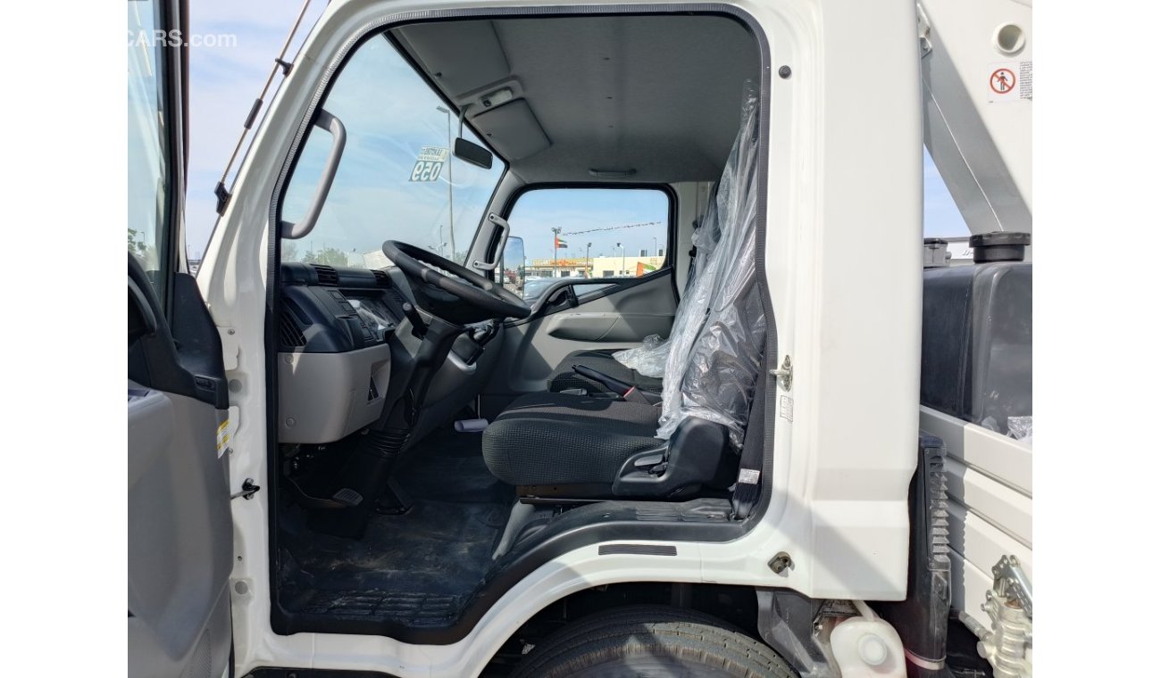 Mitsubishi Canter 4.2L V6 DIESEL, M/T, WHITE 2023, MAN LIFTER 20 METER (CODE # 937 )