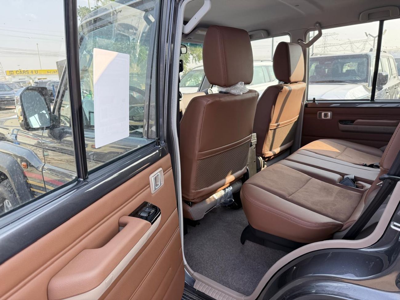 Toyota Land Cruiser 70 Toyota LC76 4.0L Petrol A/T Full Option 2025 (Export Only)