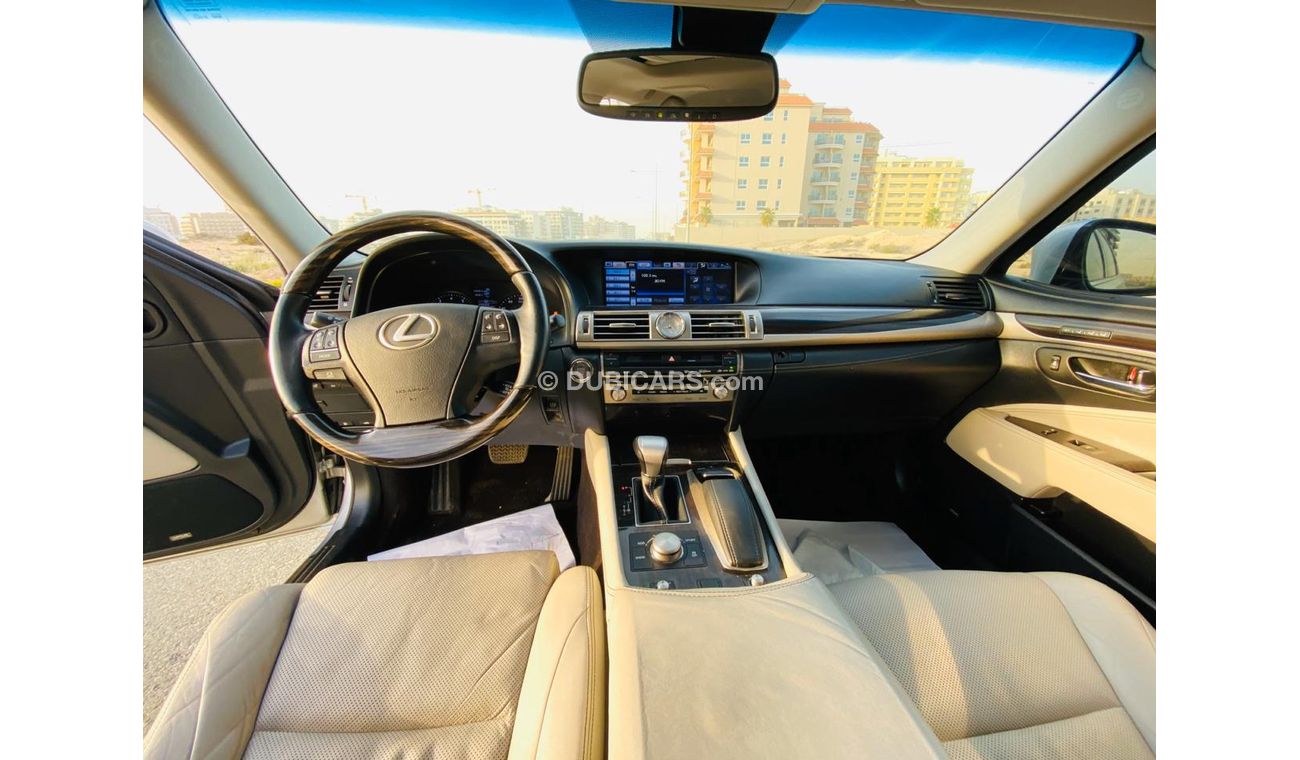 لكزس LS 460