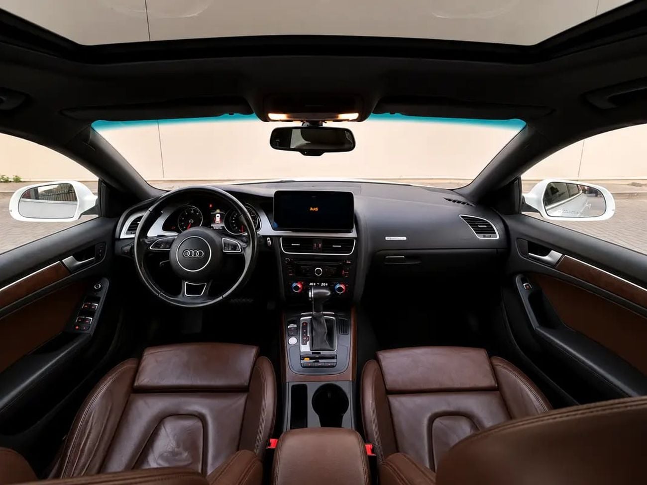 Audi A5 S-Line 2.0L TFSI GCC Specs - Excellent Condition