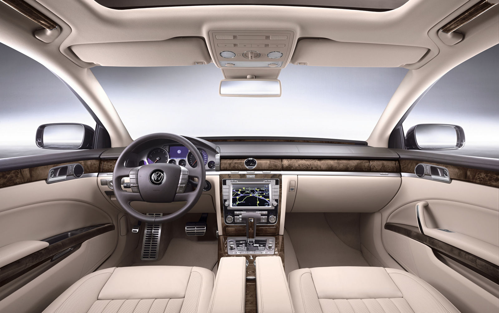 Volkswagen Phaeton interior - Cockpit