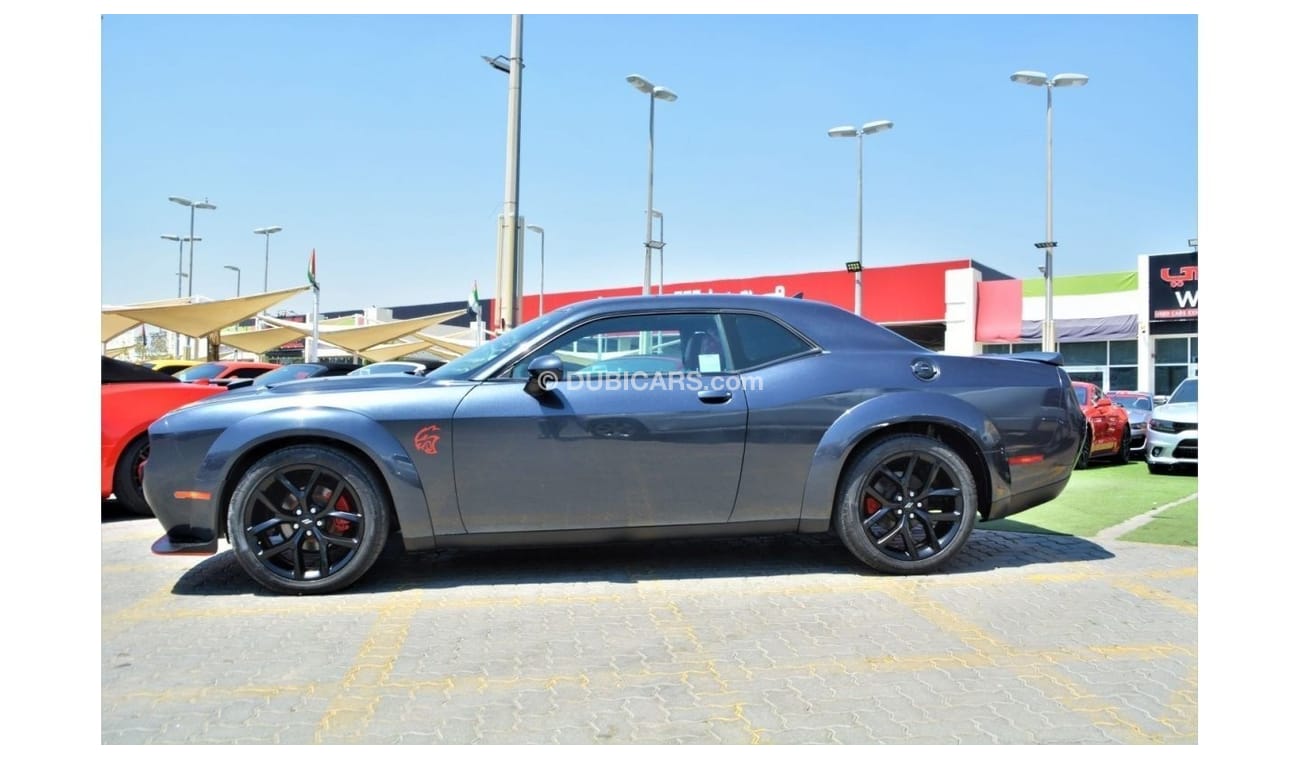 دودج تشالينجر SXT بلس