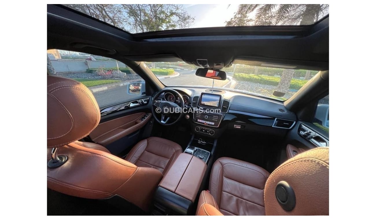 مرسيدس بنز GLE 400 AMG MERCEDES BENZ GLE400 2016 GCC 4MATIC FULL OPTIONS WITH ONE YEAR DEALER WARRANTY