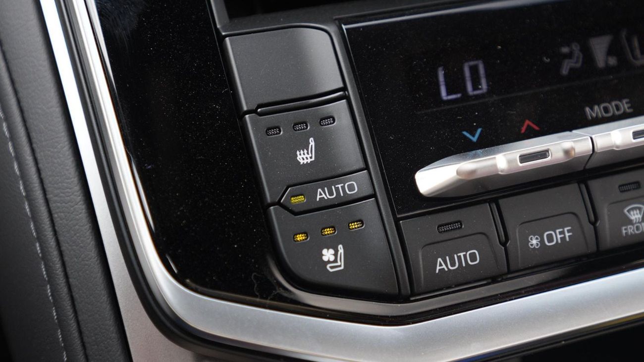 Toyota Land Cruiser VXR 3.5L