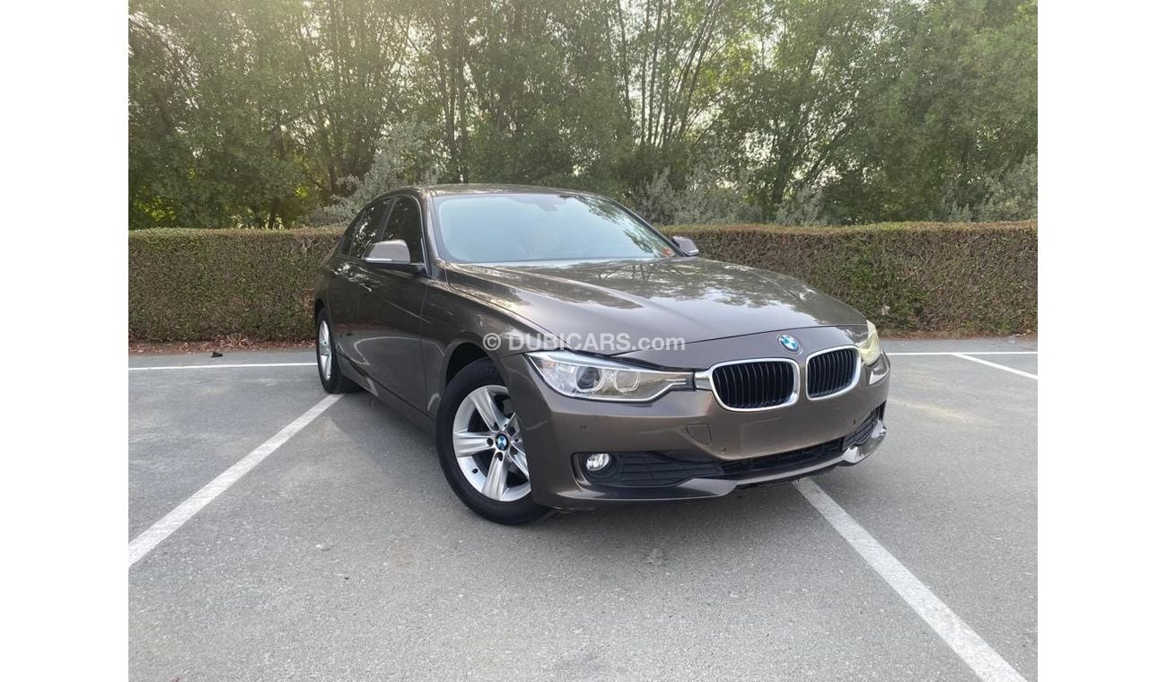 بي أم دبليو 316i اكسكلوسيف