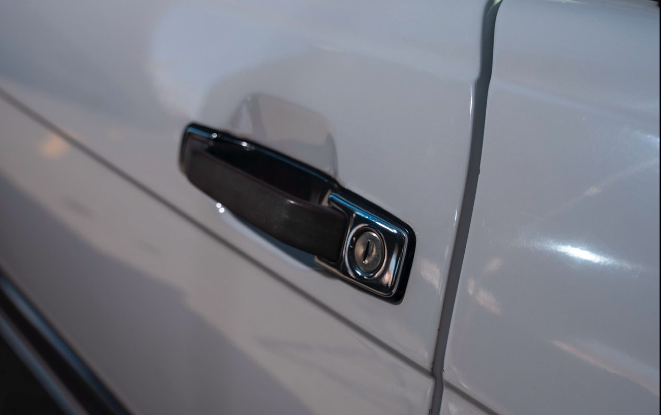 Mercedes-Benz SL 560 1987 limited Mercedes Mercedes-Benz SL560