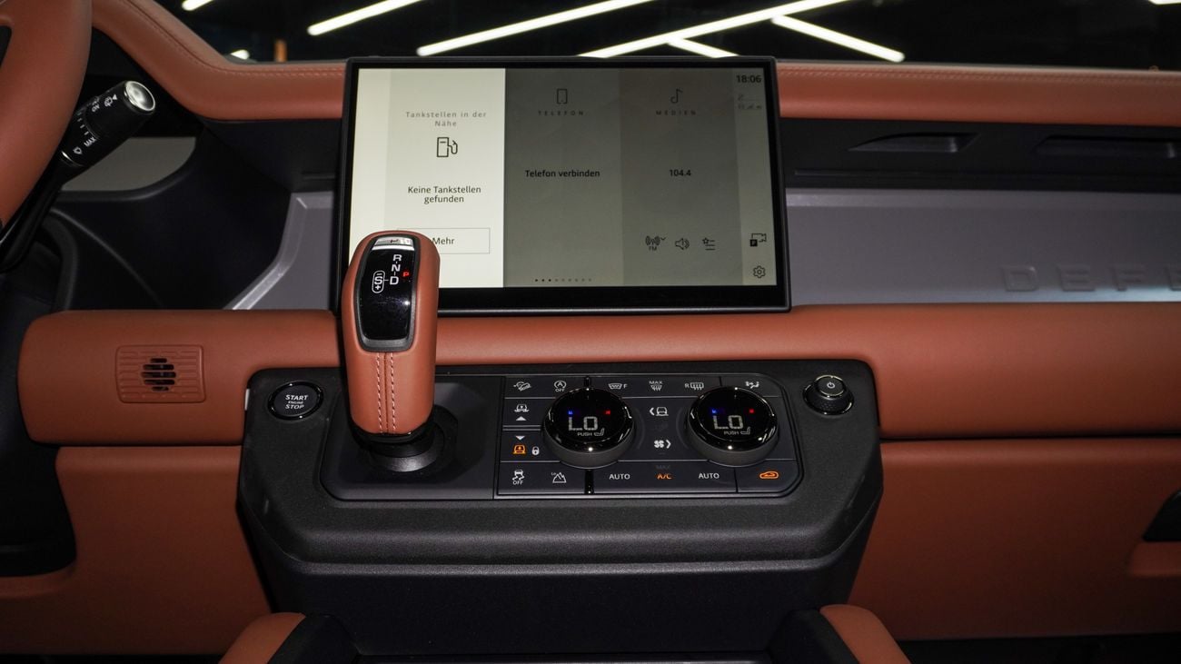 Land Rover Defender V8