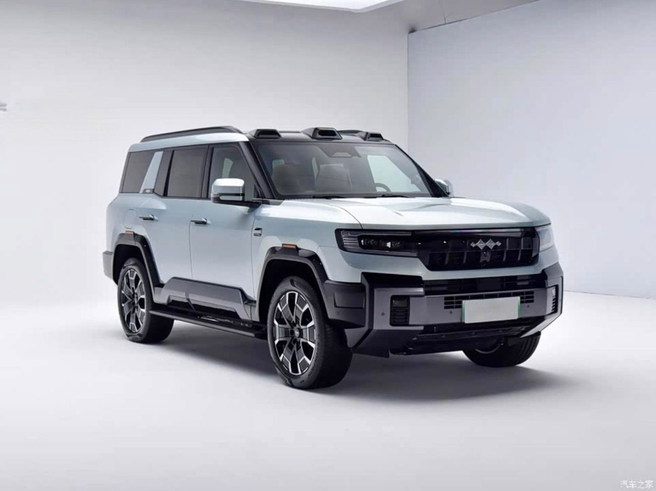 بي واي دي ليوبارد 8 2025 Leopard 8 (7 Seats)