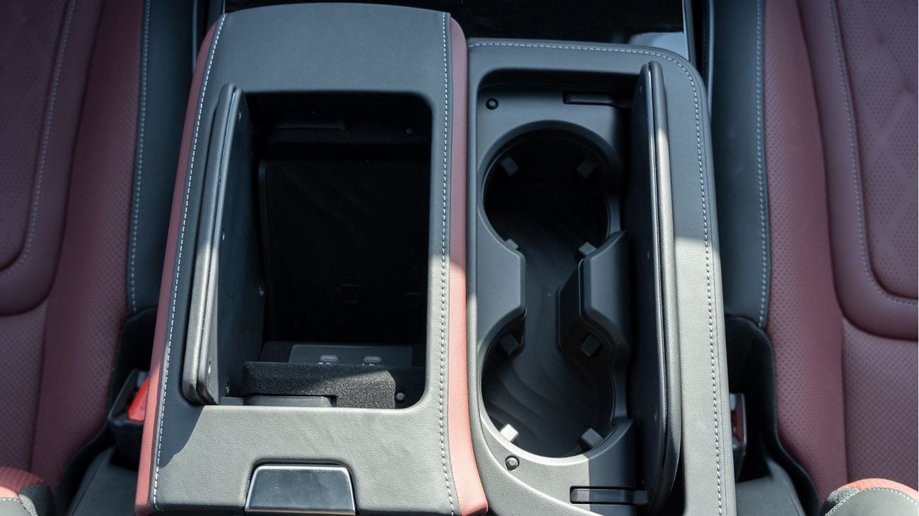 Infiniti QX80 2026 Infiniti QX80 Autograph with Captain Seat (Gray-Red)