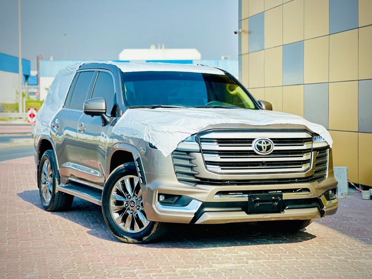 تويوتا لاند كروزر 2016 Model Facelift to Lc300 2025 Shape Exterior and Interior Both Full Complete Upgraded with Dashb